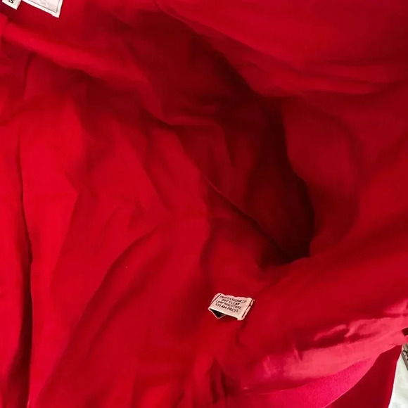 VTG 80’s/90’s Bergdorf Goodman 100% Wool Cropped Red Blazer. Buttoned. Size: S. - Picture 12 of 14